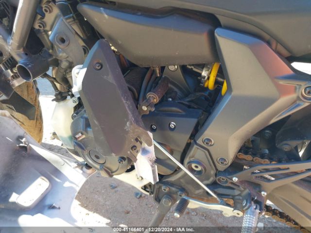 2022 YAMAHA YZFR7 JYARM38E6NA003267 Photo 8