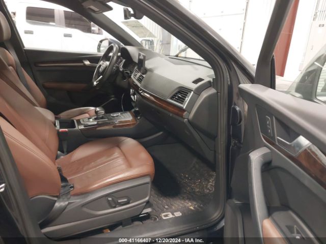 WA1ANAFY0K2105910 Audi Q5 45 Premium