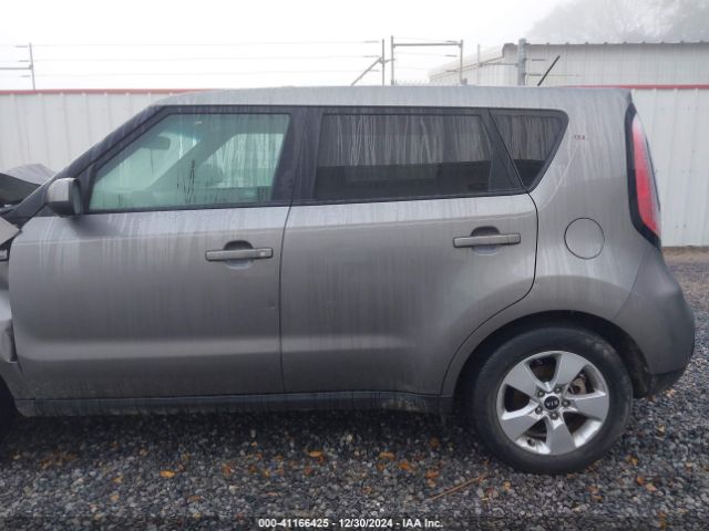 KNDJN2A2XH7462327 KIA Soul