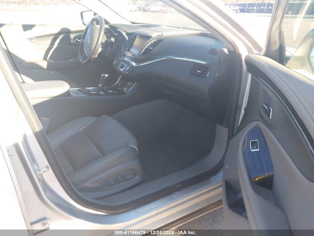 Chevrolet IMPALA 2LZ 2018 2G1125S30J9130489 Image 5