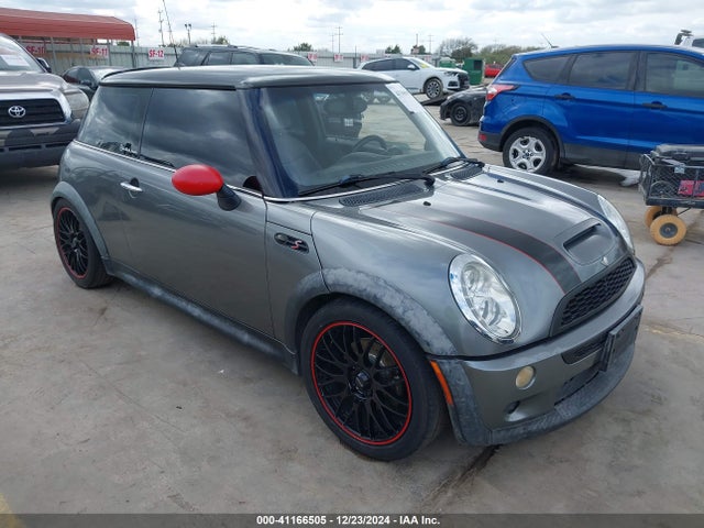 2005 MINI COOPER S WMWRE33555TL13887 Photo 0
