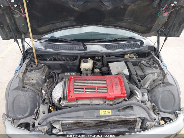 2005 MINI COOPER S WMWRE33555TL13887 Photo 9
