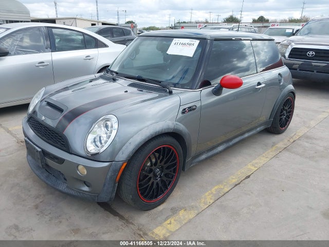 2005 MINI COOPER S WMWRE33555TL13887 Photo 1