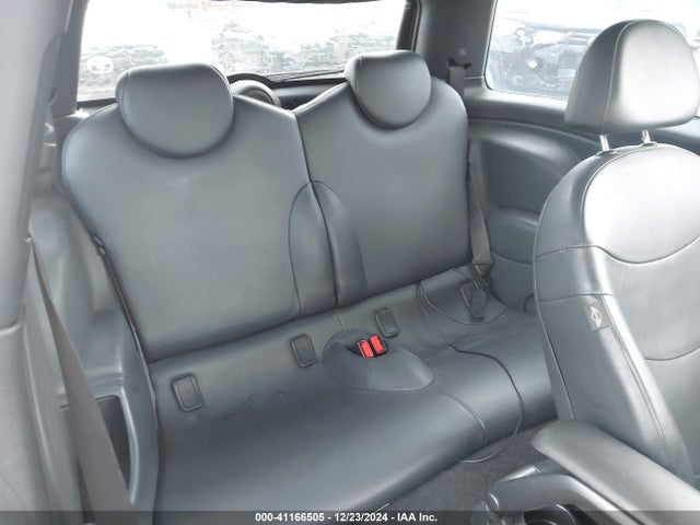 2005 MINI COOPER S WMWRE33555TL13887 Photo 7