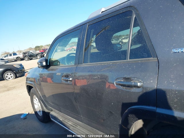 Toyota 4RUNNER SR5 2016 JTEZU5JR2G5140159 Image 14