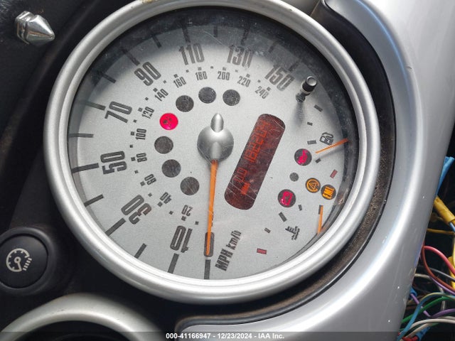 2003 MINI COOPER S WMWRE33443TD64367 Photo 6