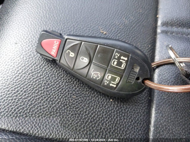 2C4RC1BG4FR577210 Chrysler Town & Country Touring