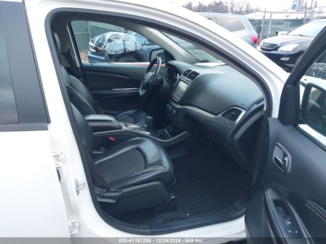 3C4PDDGGXJT370938 Dodge Journey Crossroad Awd