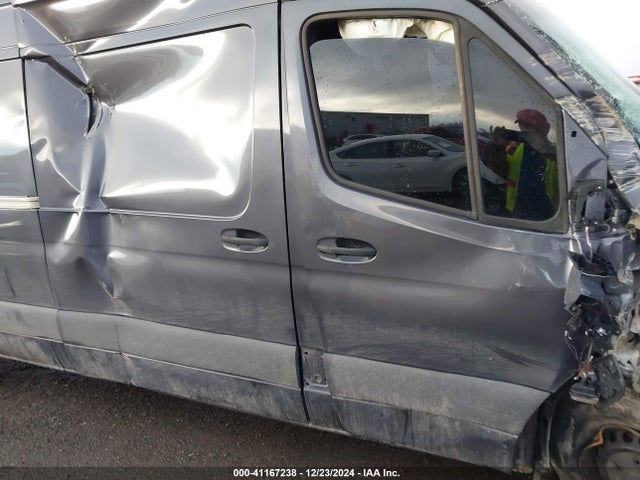 W1Y4ECHY0MT068815 Mercedes-Benz Sprinter 2500 High Roof V6