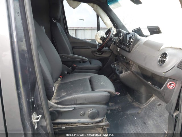 W1Y4ECHY0MT068815 Mercedes-Benz Sprinter 2500 High Roof V6