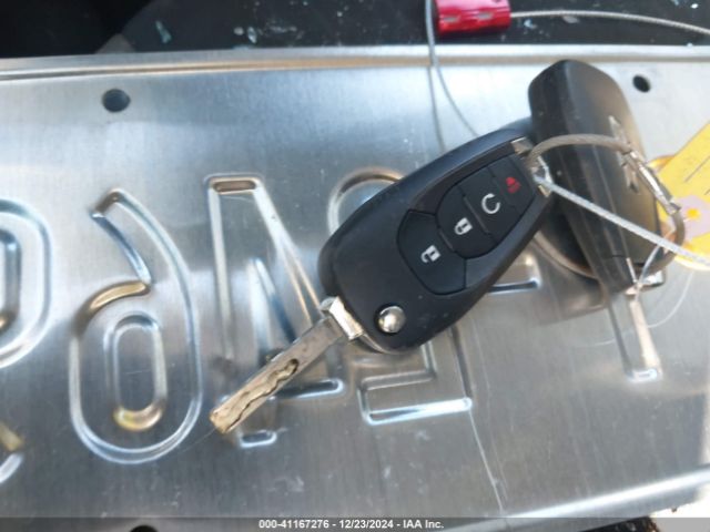 KL7CJPSM7NB527688 Chevrolet Trax Awd Lt