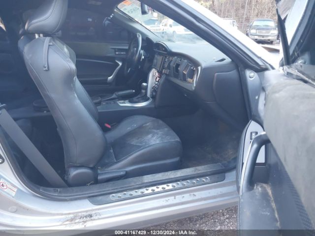 JF1ZNAE10J8700173 Toyota 86 GT