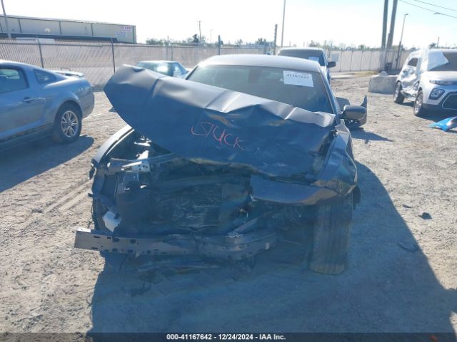 2C3CDXHG5JH176183 Dodge Charger Sxt Plus Rwd