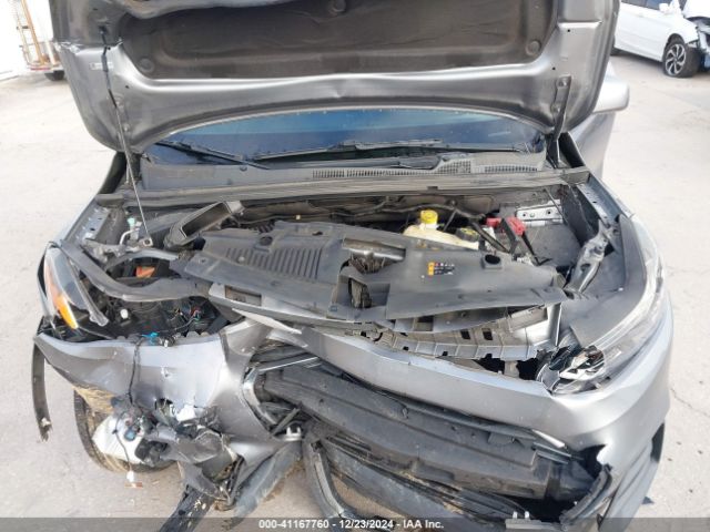 3GNCJKSB5LL215425 Chevrolet Trax Fwd Ls