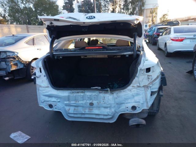 5XXGT4L30GG045001 KIA Optima Lx