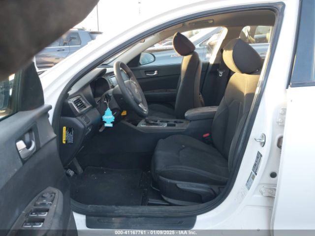 5XXGT4L30GG045001 KIA Optima Lx