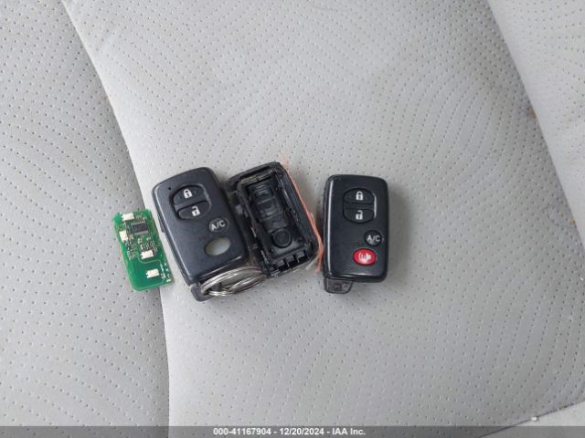 JTDKN3DU3E1820082 Toyota Prius