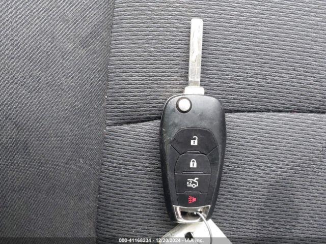 1G1BC5SM8J7137590 Chevrolet Cruze Ls Auto