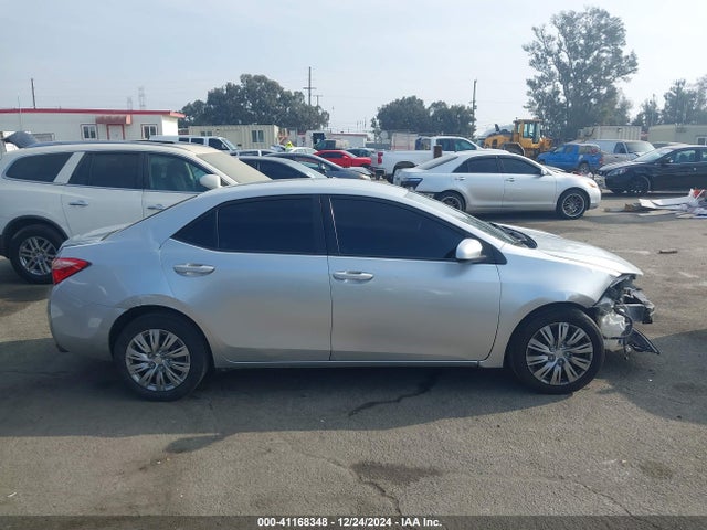 Toyota COROLLA LE 2019 2T1BURHE8KC226104 Image 14