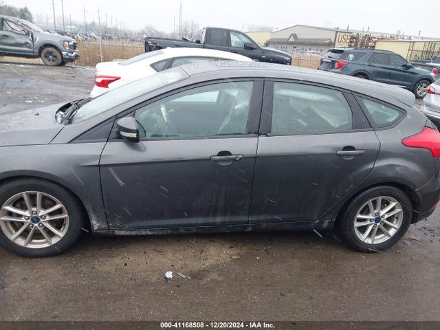 Ford FOCUS SE 2016 1FADP3K2XGL217633 Image 14