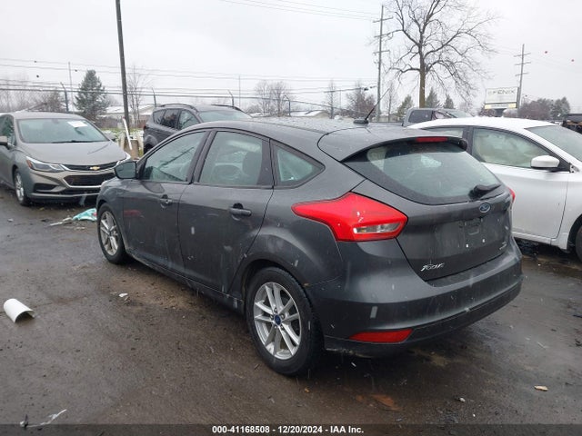 Ford FOCUS SE 2016 1FADP3K2XGL217633 Image 3
