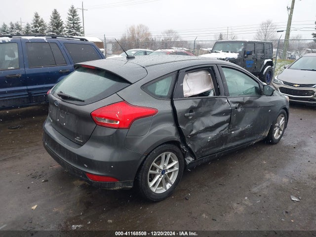 Ford FOCUS SE 2016 1FADP3K2XGL217633 Image 4