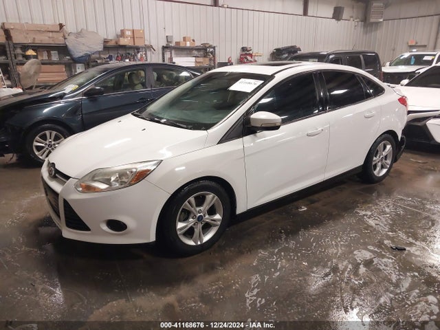 Ford FOCUS SE 2014 1FADP3F2XEL132959 Image 2