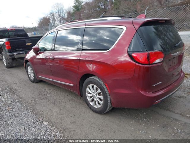2019 CHRYSLER PACIFICA 2C4RC1BG4KR650828 Photo 2