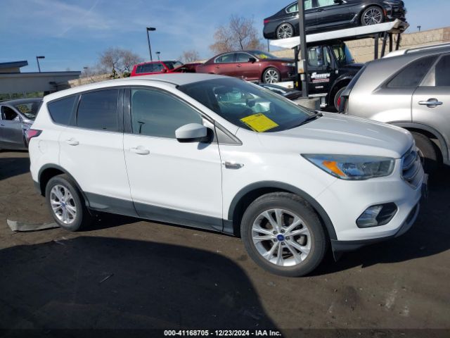 1FMCU0GD3HUD42424 Ford ESCAPE SE