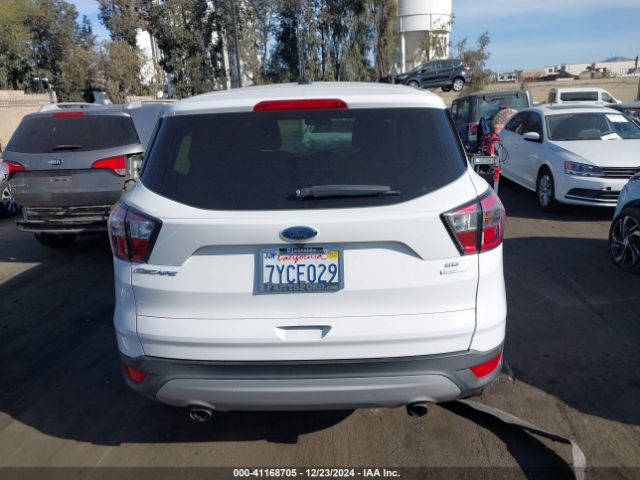 1FMCU0GD3HUD42424 Ford ESCAPE SE