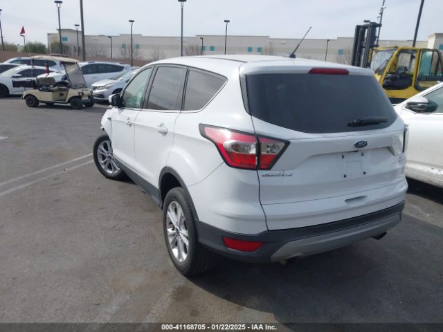 1FMCU0GD3HUD42424 Ford ESCAPE SE