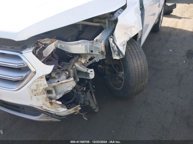 1FMCU0GD3HUD42424 Ford ESCAPE SE