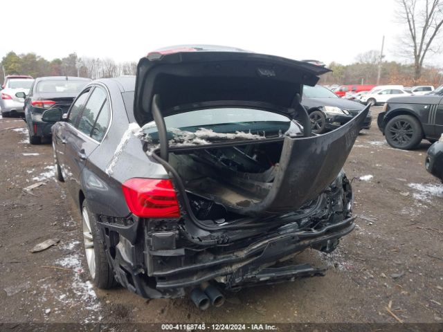 WBA8D9C58JA012733 BMW 330i Xdrive
