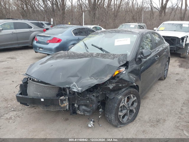 KIA Forte Lxs 2019 3KPF24AD0KE118301 Image 2
