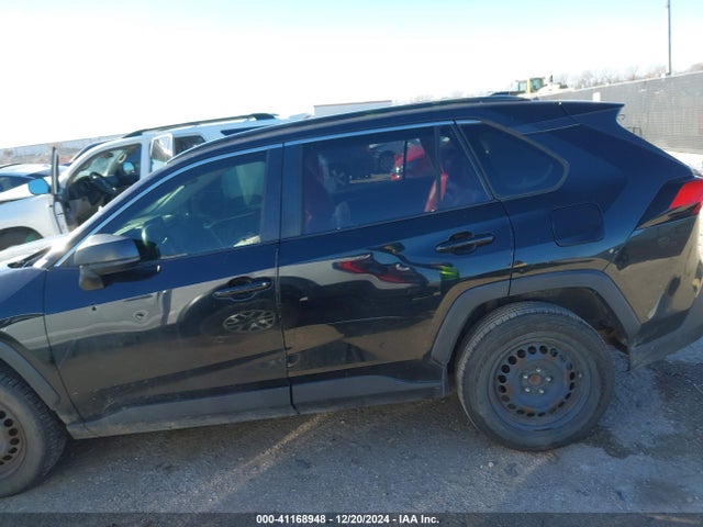 Toyota RAV4 LE 2019 JTMH1RFV2KJ009531 Image 14