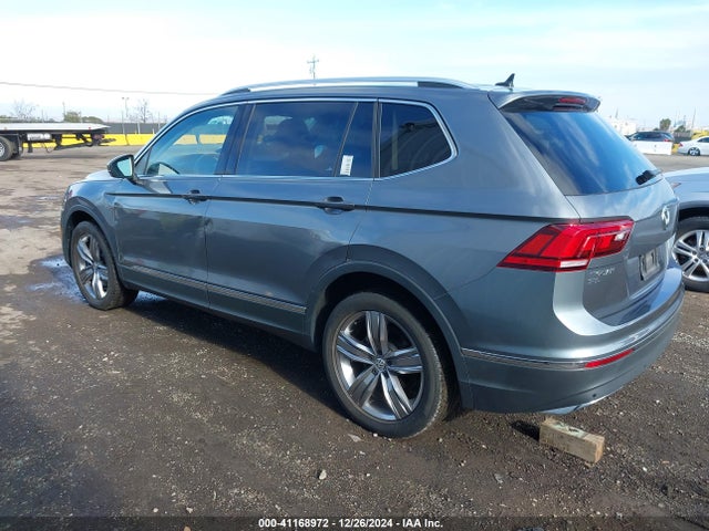 3VV2B7AXXMM047970 Volkswagen Tiguan 2.0t Se/2.0t Se R-line Black/2.0t Sel