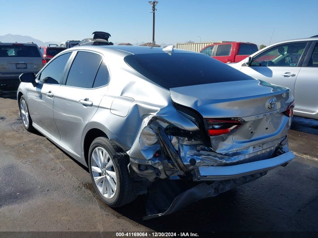 Toyota CAMRY LE 2022 4T1C11AK1NU641220 Image 6