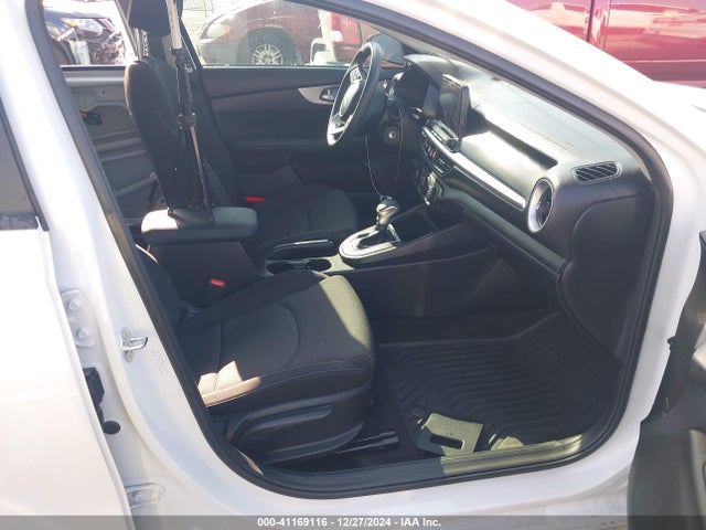 3KPF24ADXRE809362 KIA Forte Lxs