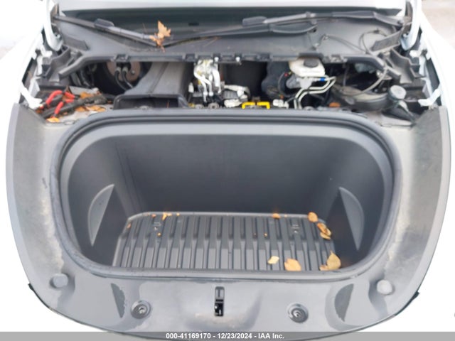2021 TESLA MODEL Y 5YJYGDEE5MF295016 Photo 9