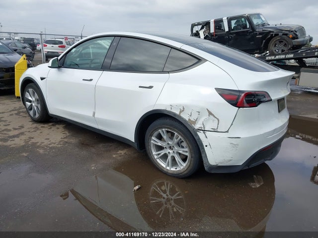 2021 TESLA MODEL Y 5YJYGDEE5MF295016 Photo 2