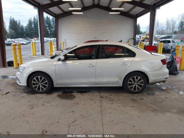 3VWDB7AJ0HM305662 Volkswagen Jetta 1.4t Se