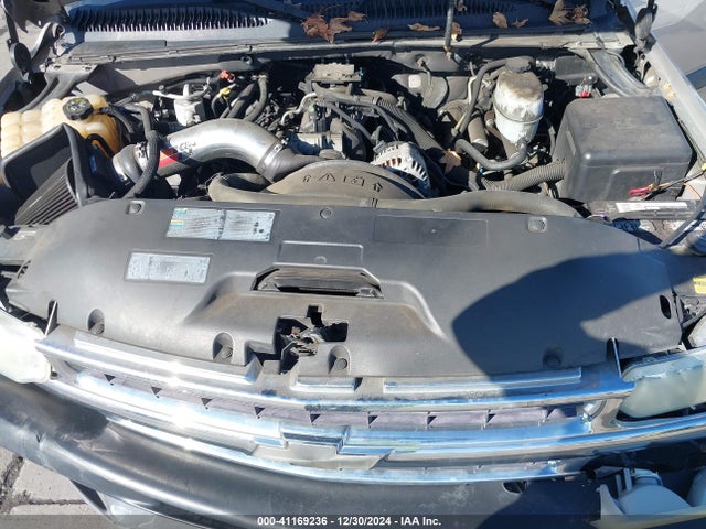 2004 CHEVROLET SUBURBAN 3GNFK16T74G183482 Photo 9