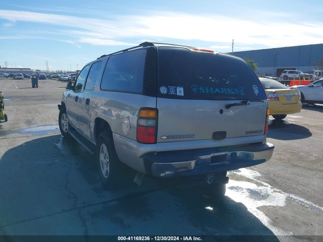 2004 CHEVROLET SUBURBAN 3GNFK16T74G183482 Photo 2