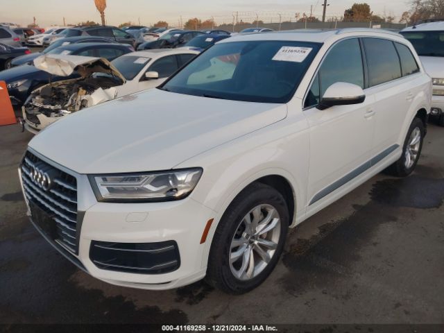 WA1AHAF78KD019280 Audi Q7 45 Premium