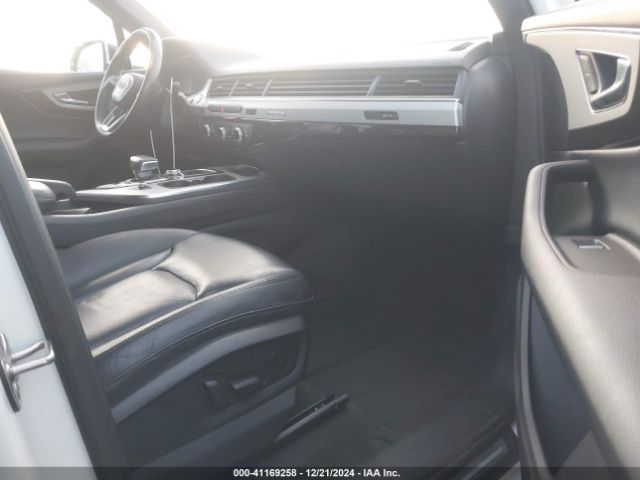 WA1AHAF78KD019280 Audi Q7 45 Premium