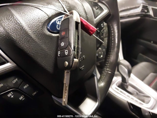 3FA6P0H93FR171381 Ford FUSION SE