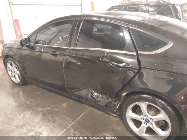 3FA6P0H93FR171381 Ford FUSION SE