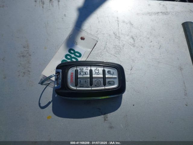 2C4RC1BGXJR204505 Chrysler Pacifica Touring L