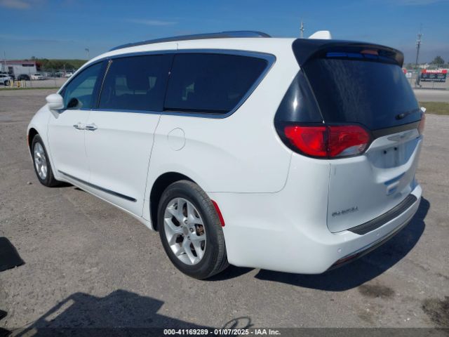 2C4RC1BGXJR204505 Chrysler Pacifica Touring L