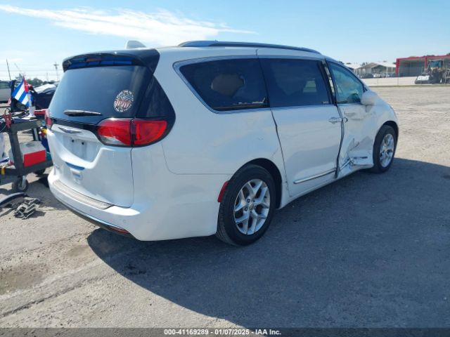 2C4RC1BGXJR204505 Chrysler Pacifica Touring L